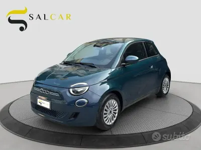 Usata Fiat 500e Action 42 kW (58 CV) 2021 Bluazzurro Berlina