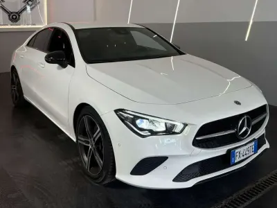 Käytetty Mercedes CLA200 Executive 163 HP (119 kW) 2019 Pastello Coupe - kaksiovinen