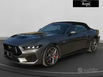 Usata Ford Mustang Convertible 2024 Grigio Cabrio