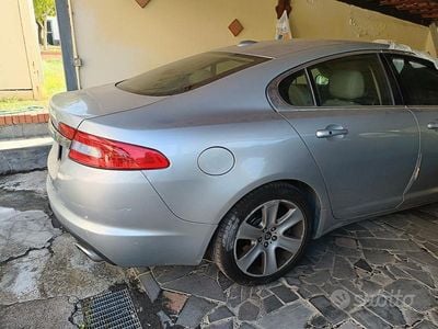 Usata Jaguar S-Type 207 CV (152 kW) 2009 Grigio Berlina