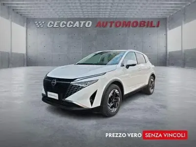 Usata Nissan Qashqai N-Connecta 140 CV (102 kW) 2025 Bianco SUV