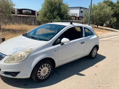 Usata Opel Corsavan 69 CV (50 kW) 2008 Bianco Utilitaria