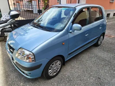 Usata Hyundai Atos Style 63 CV (46 kW) 2007 Azzurro Utilitaria