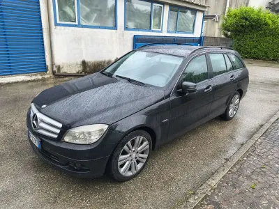 Usata Mercedes 220 170 CV (125 kW) 2010
