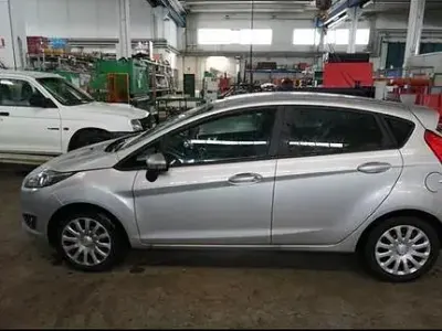 Usado Ford Fiesta 2013 Cinzento Citadino