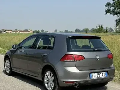 Używany VW Golf VII Comfortline 110 KM (80 kW) 2016 Sedan/Limuzyna