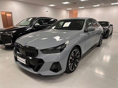 Usata BMW 520 M Sport 197 CV (144 kW) 2025 Grigio Berlina