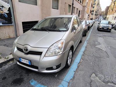 Usata Toyota Corolla Verso 136 CV (100 kW) 2008 Grigio Monovolume