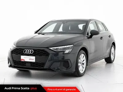 Usata Audi A3 Business 116 CV (85 kW) 2022 Grigio manhattan metallizzato Berlina