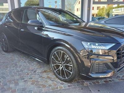 Usata Audi Q8 S-Line 286 CV (210 kW) 2020 Nero SUV