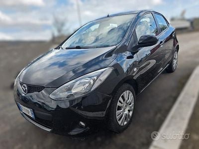 Usata Mazda 2 68 CV (50 kW) 2008 Nero Utilitaria