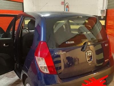 Usata Hyundai i10 Style 75 CV (55 kW) 2010 Blu Utilitaria