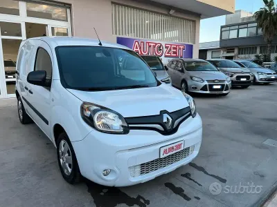 Usata Renault Kangoo LIMITED 116 CV (85 kW) 2020 Bianco Monovolume