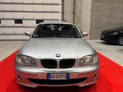 Usata BMW 116 116 CV (85 kW) 2006 Argento Utilitaria