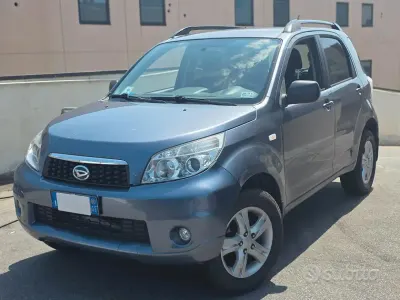 Usata Daihatsu Terios SHO 105 CV (77 kW) 2009 Grigio SUV