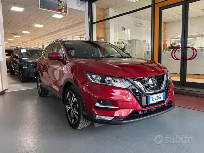 Usata Nissan Qashqai N-Connecta 159 CV (116 kW) 2021 Rosso SUV