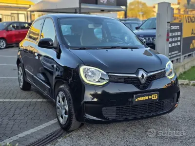 Gebraucht Renault Twingo SE 73 PS (53 kW) 2020 Schwarz Kleinwagen