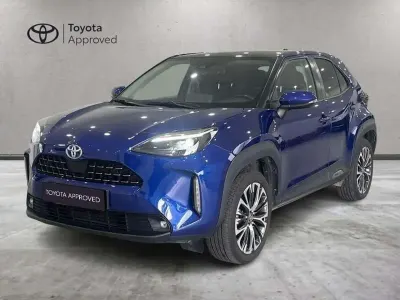 Usata Toyota Yaris Cross Lounge 116 CV (85 kW) 2022 Blu SUV