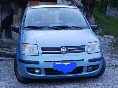 Usata Fiat Panda Dynamic 60 CV (44 kW) 2005 Blu/azzurro Utilitaria