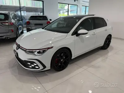 Occasion VW Golf VIII GTI 245 ch (180 kW) 2024 Blanc Berline