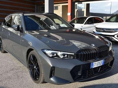 Usata BMW 320 M Sport 190 CV (139 kW) 2023 Darvit grau met Station wagon
