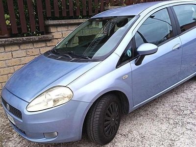 Usata Fiat Grande Punto Active 65 CV (47 kW) 2007 Blu/azzurro Utilitaria