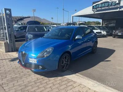Usata Alfa Romeo Giulietta Super 120 CV (88 kW) 2019 Bluazzurro Utilitaria