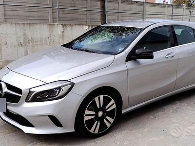 Usata Mercedes A200 136 CV (100 kW) 2016 Grigio Berlina