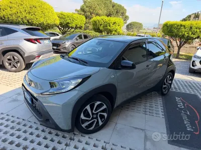 Usata Toyota Aygo X Lounge 72 CV (52 kW) 2024 Verde SUV