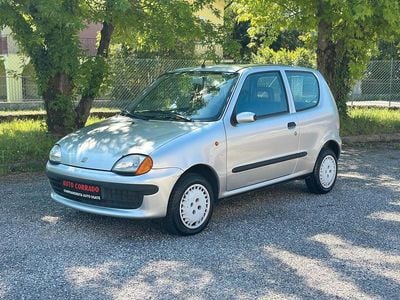 Käytetty Fiat Seicento 54 HP (39 kW) 1999 Harmaa Viistoperä