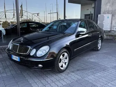 Usado Mercedes E320 Avantgarde 224 CV (164 kW) 2007 Berlina