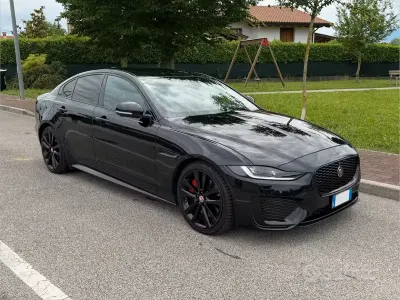 Usata Jaguar XE R 204 CV (150 kW) 2023 Nero Berlina