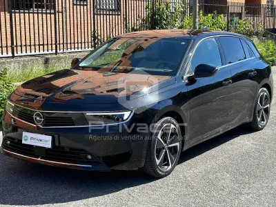 Usata Opel Astra Elegance 131 CV (96 kW) 2023 Nero Utilitaria