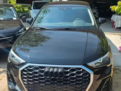 Usata Audi Q3 Business Plus 150 CV (110 kW) 2020 Nero SUV