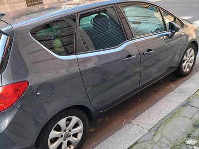 Usata Opel Meriva 101 CV (74 kW) 2010 Grigio Monovolume