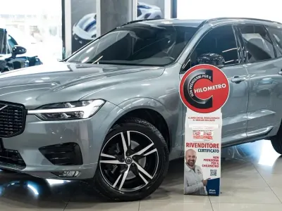 Usata Volvo XC60 R-Design 197 CV (144 kW) 2021 Grigio SUV