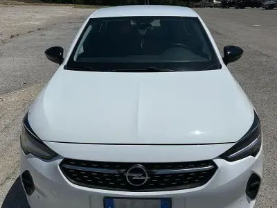 Usata Opel Corsa 102 CV (75 kW) 2020 Bianco Utilitaria