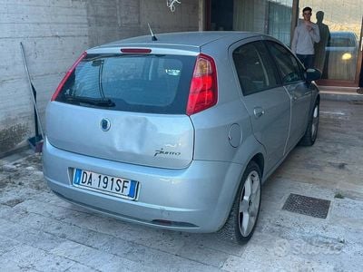 Usata Fiat Grande Punto 75 CV (55 kW) 2006 Grigio Utilitaria