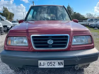 Usata Suzuki Vitara 136 CV (100 kW) 1995 Rosso Station wagon
