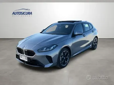 Nuova BMW 118 M Sport 150 CV (110 kW) 2025 Grigio scuro Utilitaria