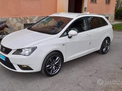 Usata Seat Ibiza ST 90 CV (66 kW) 2015 Bianco Station wagon