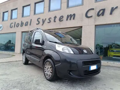 Usata Fiat Qubo Trekking 75 CV (55 kW) 2011 Nero Monovolume