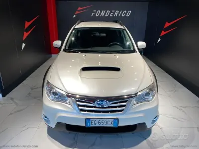 Usado Subaru Impreza Trend 150 CV (110 kW) 2011 Blanco Berlina
