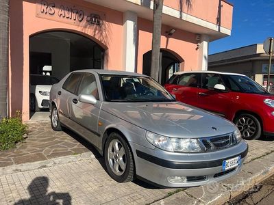 Begagnad Saab 9-5 150 HK (110 kW) 1999 Grå Sedan