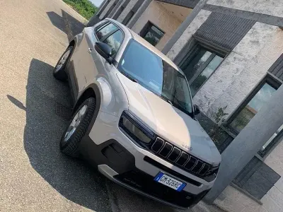Usata Jeep Avenger 101 CV (74 kW) 2023 SUV