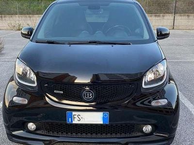 Usata Smart ForTwo Cabrio Brabus 125 CV (91 kW) 2019 Nero Cabrio