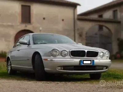Usata Jaguar XJ 238 CV (175 kW) 2003 Berlina