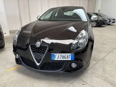 Usata Alfa Romeo Giulietta Super 120 CV (88 kW) 2017 Utilitaria