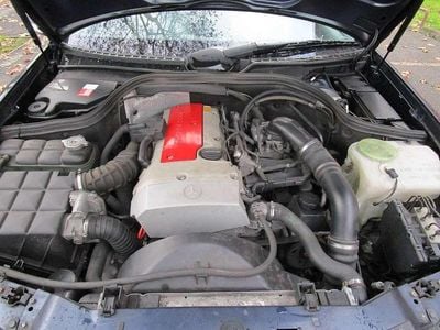 Blu/azzurro Usata 2000 Mercedes CLK200 Elegance Cabrio | 7100 € (Molto cara)