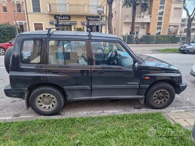 usata Suzuki Vitara 5 porte gpl automatica 2000